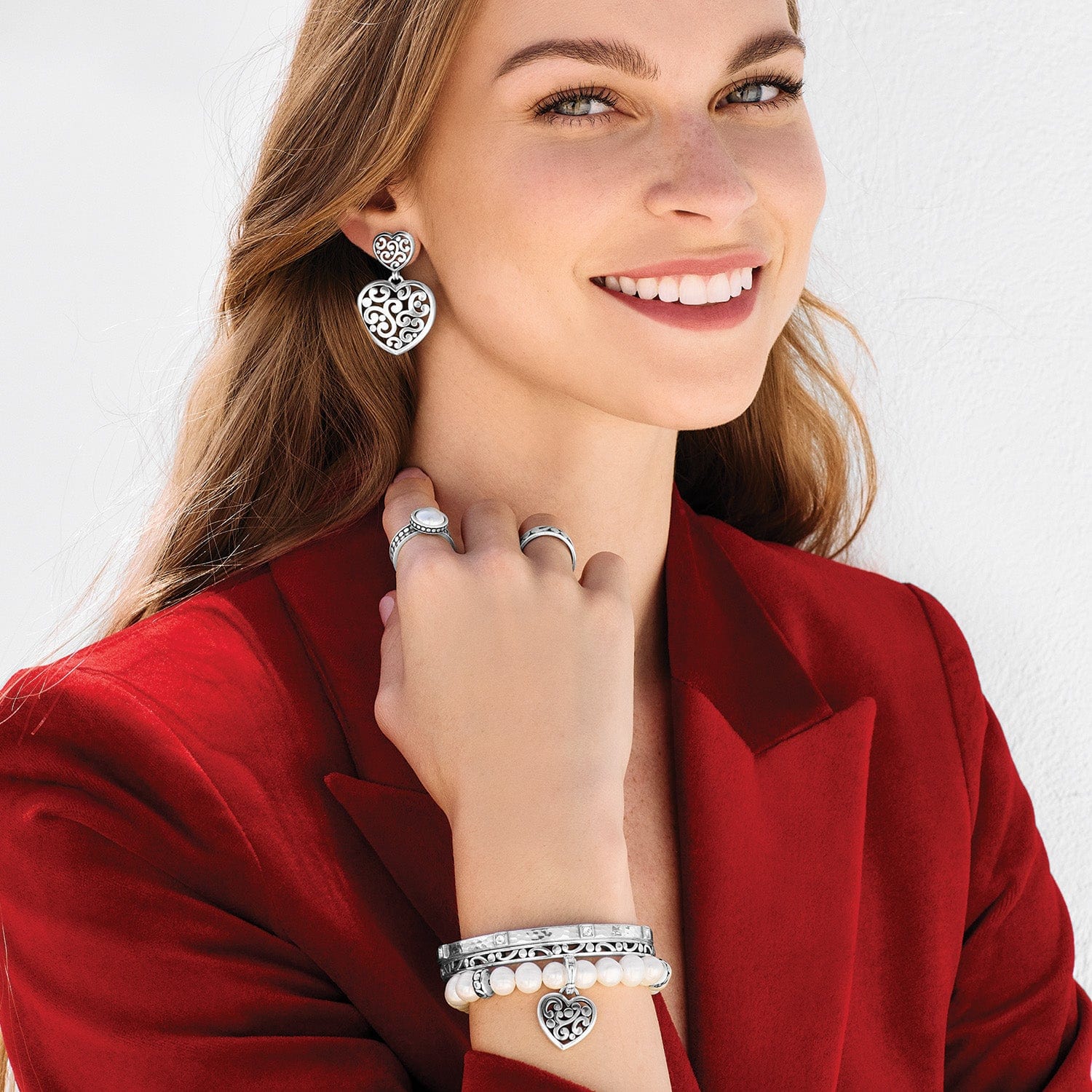 Contempo Heart Pearl Stretch Bracelet - Image 5