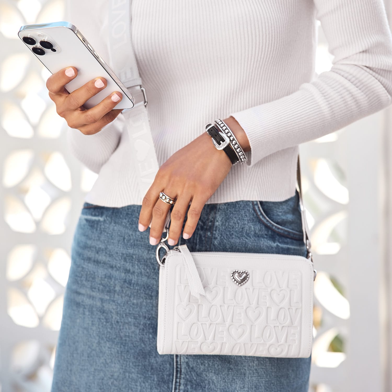 Deeply In Love Medium Pouch - Image 9