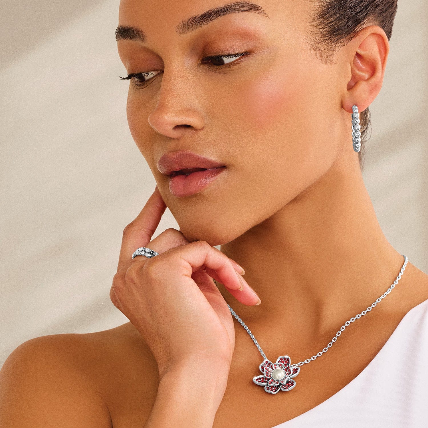 Everbloom Pearl Necklace - Image 5
