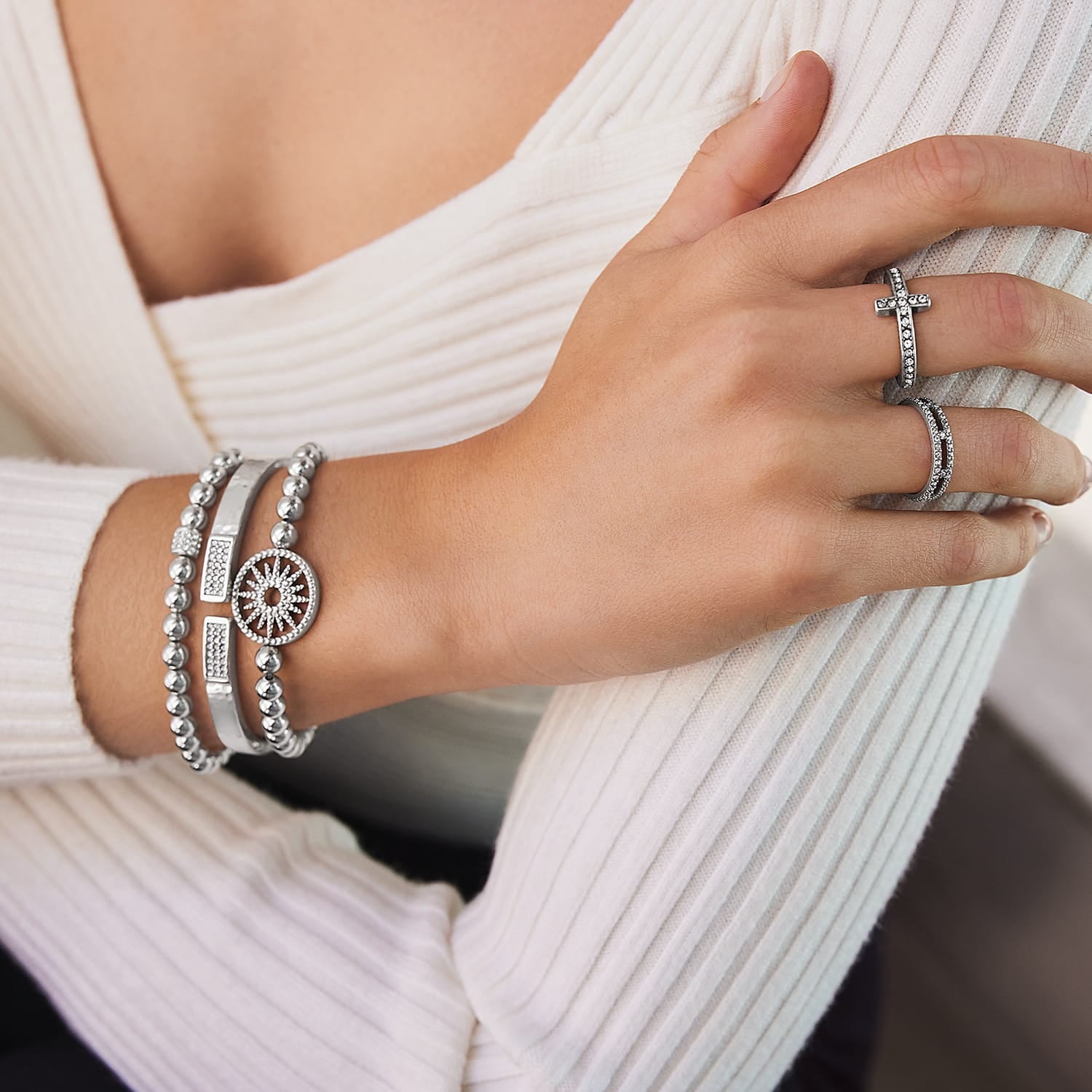Illumina Sun Stretch Bracelet - Image 4