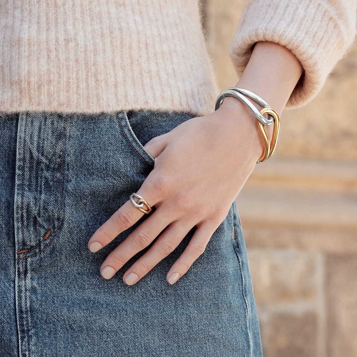 Interlok Curve Two Tone Hinge Bangle - Image 3