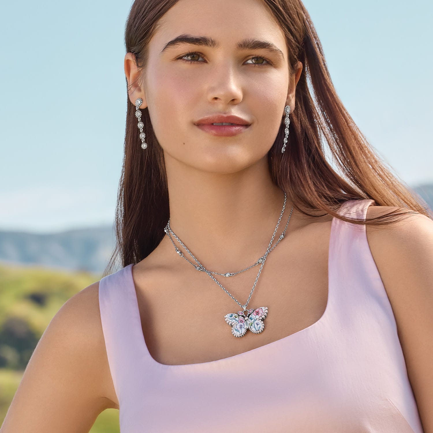 La Tulipe Butterfly Necklace - Image 5