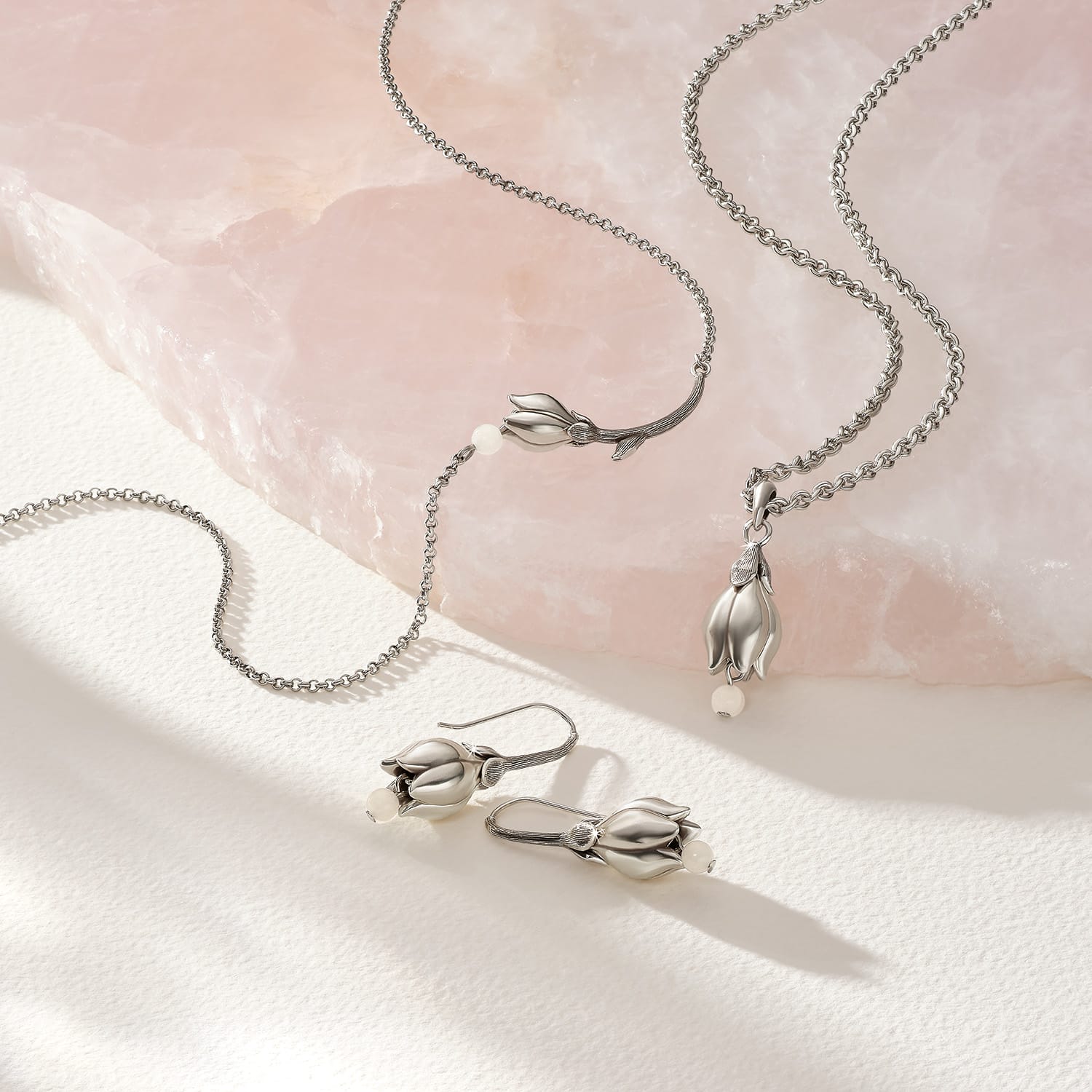 La Tulipe Petal French Wire Earrings - Image 4