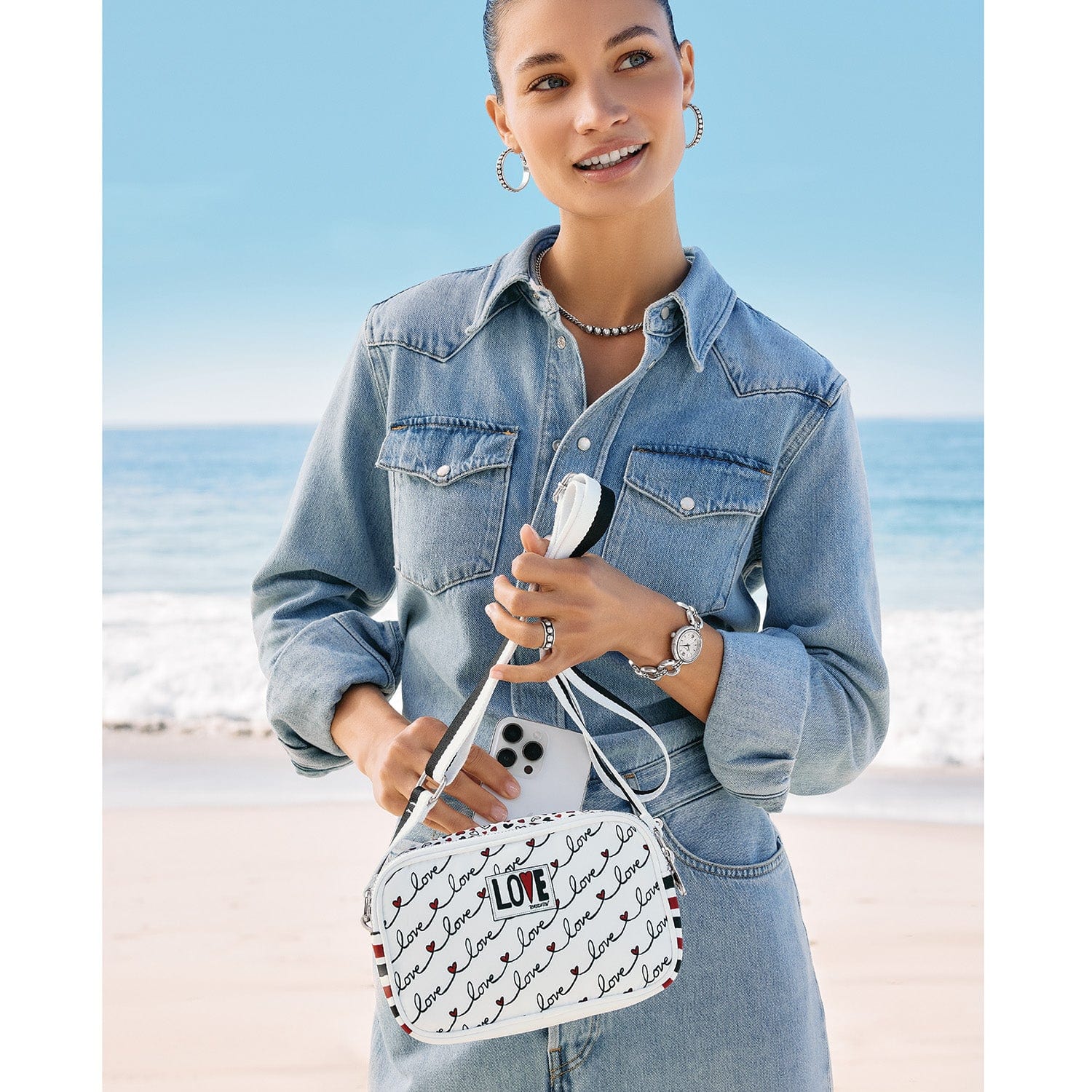 Love Scroll Cross Body Bag - Image 7