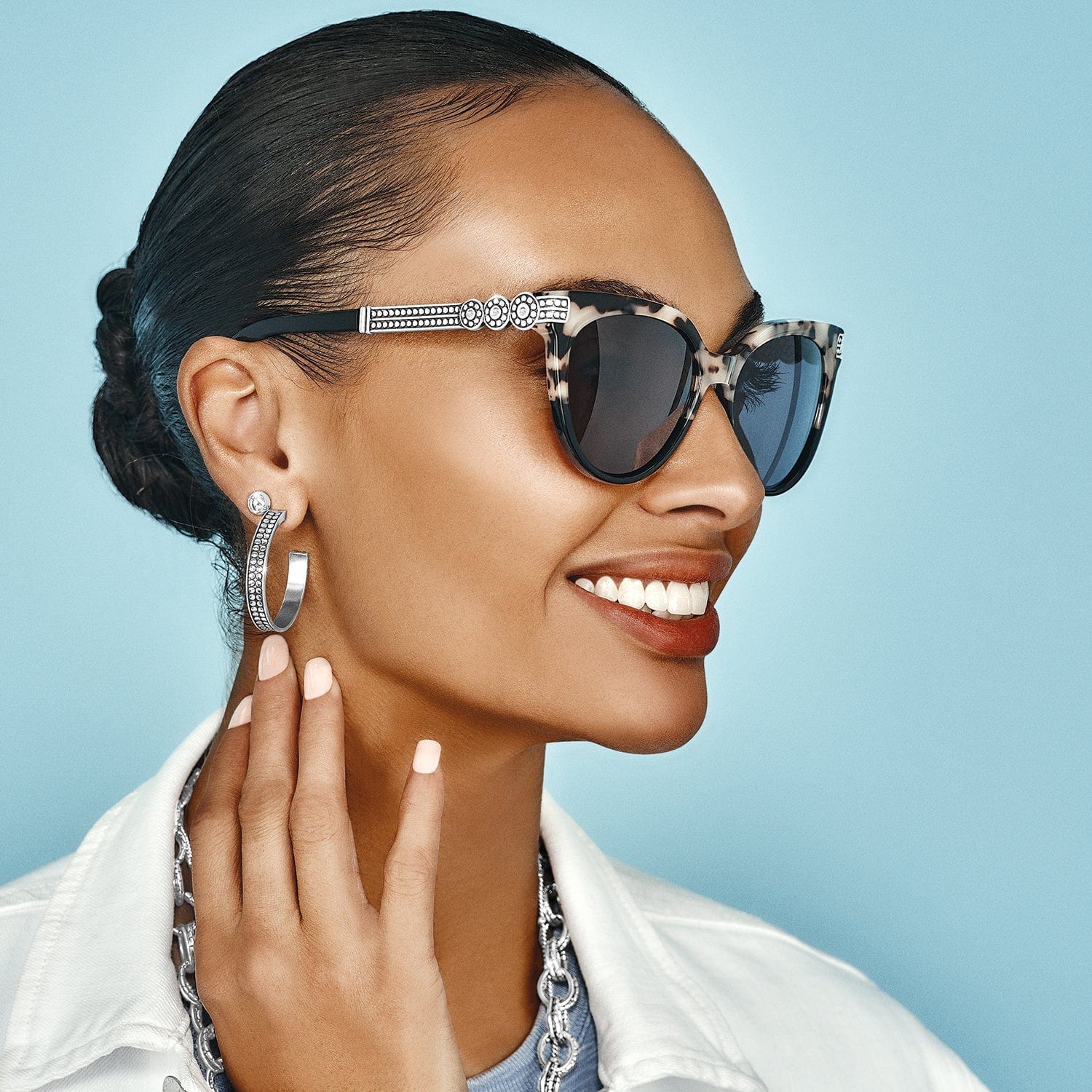 Pebble Medali Dual Tone Sunglasses - Image 5